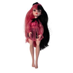 2021 Mattel Monster High Doll G3 Draculaura Doll Black & Pink Vampire Horror